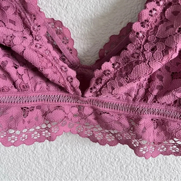 Victoria's Secret Body by Victoria Bralette Small - Picture 4 of 9